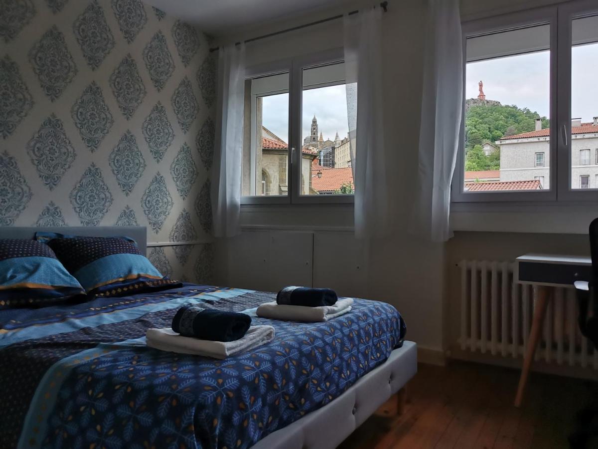 Velay Cocon Appartement 4 Chambres Avec Vue Sur Les Monuments Le Puy-en-Velay Bagian luar foto
